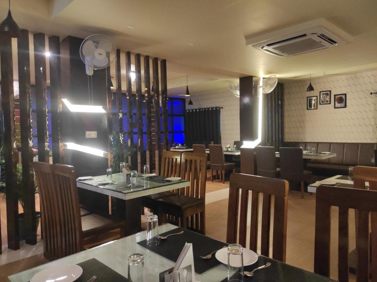 Hotel Paradise - Biswanath Chariali Bishnath Eksteriør billede